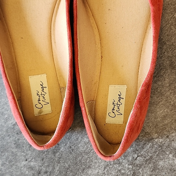 Crown Vintage red suede ballet flat size 9 (fits like 8) - Picture 2 of 5